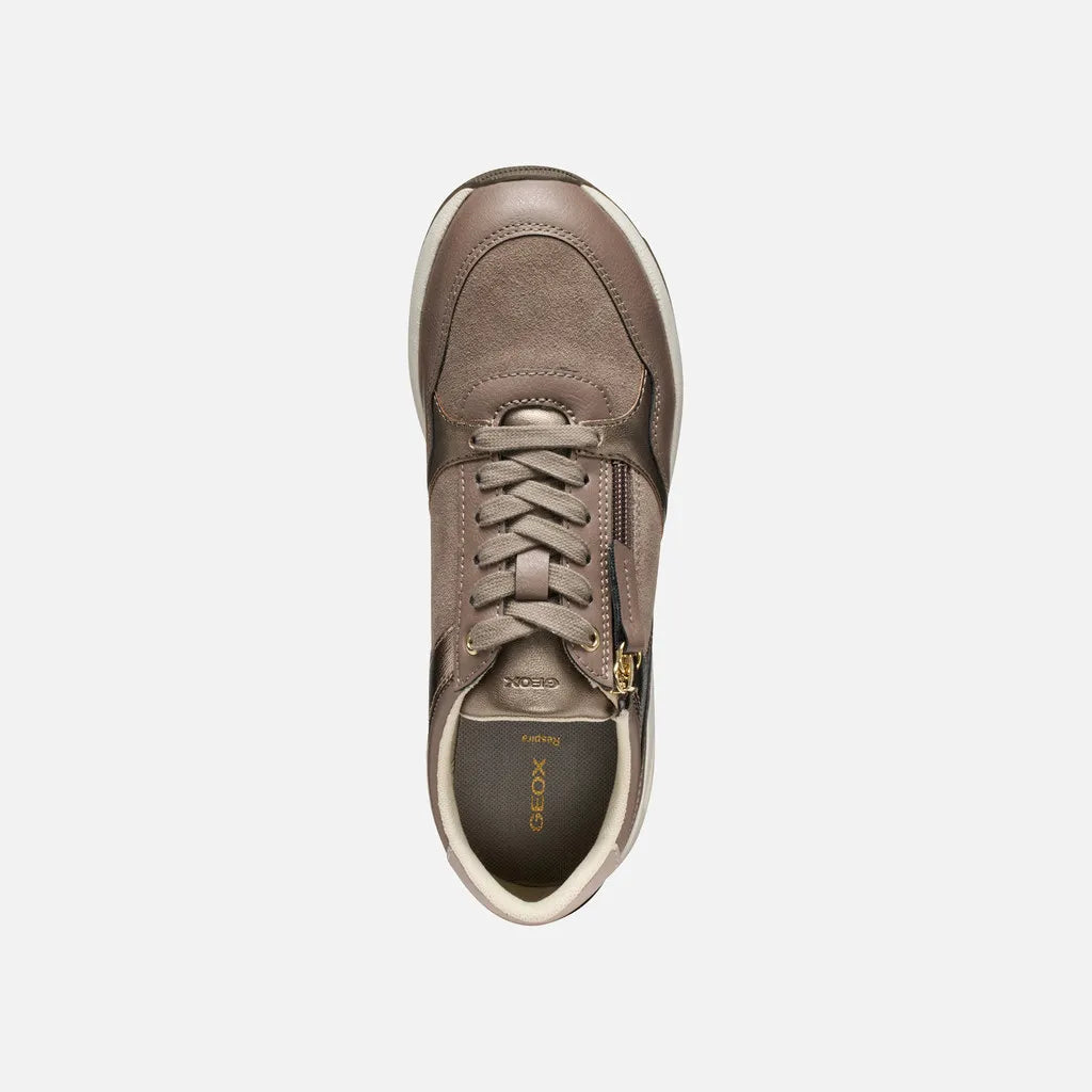 Taupe