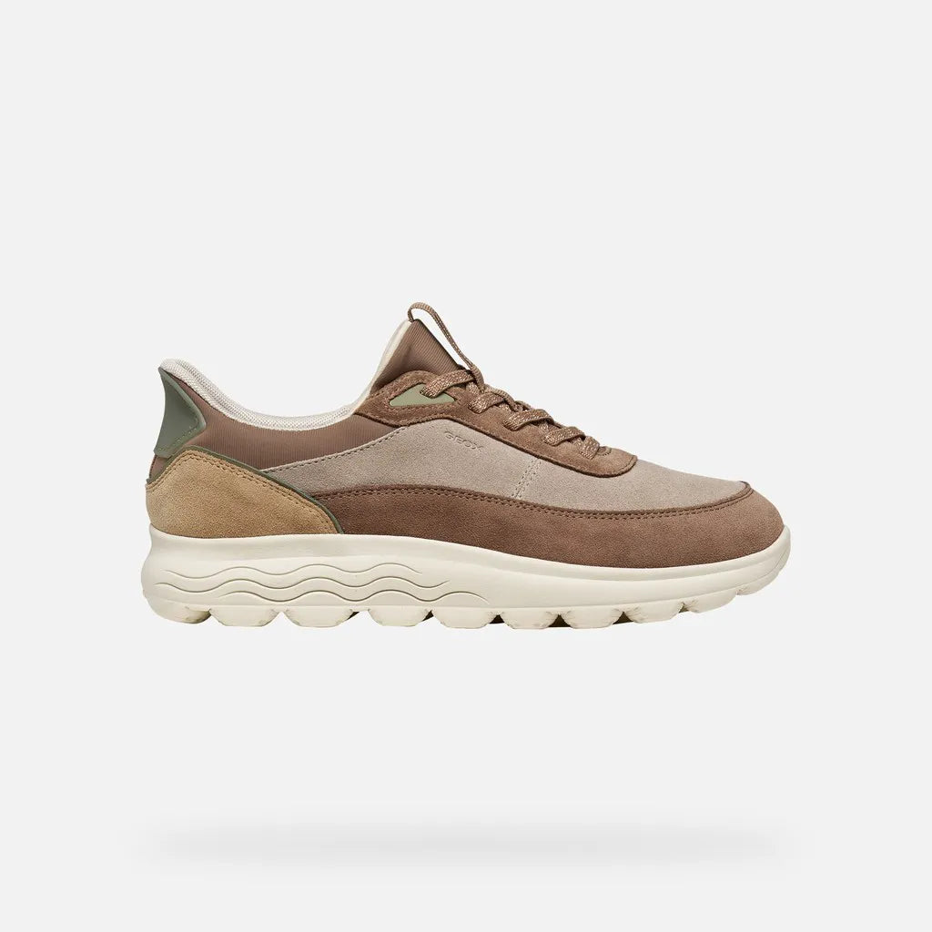 Beige/Light Brown