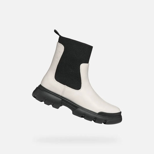 Light ivory/Black