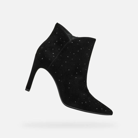 Brilliant black